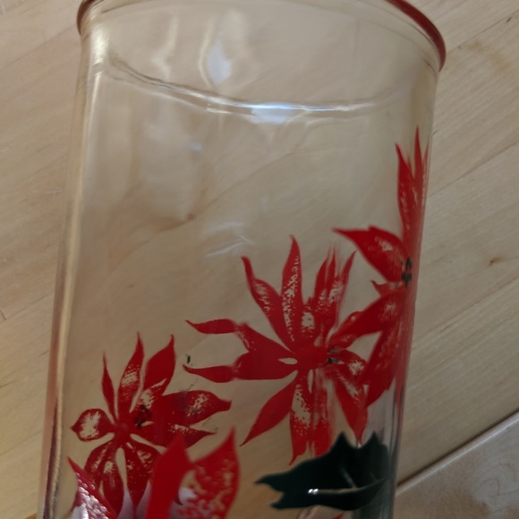 Poinsettia Christmas glass vase - Picture 3 of 7